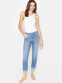 Angels Jeans Slimfit Jeans Cici Dames Lichtblauw 10 Angels Jeans Slimfit Jeans Cici Dames Lichtblauw -Kledinglijn Winkel 3fb4e9f3f09aedc53bded19449d8b7d3