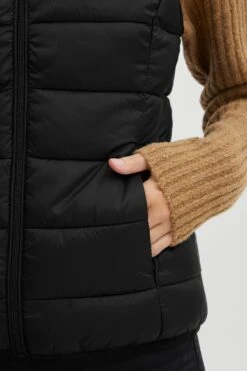OXMO Bodywarmers Bodywarmer Bena Dames Zwart -Kledinglijn Winkel 5212f7f79dfc8bee351fe4e19276f985