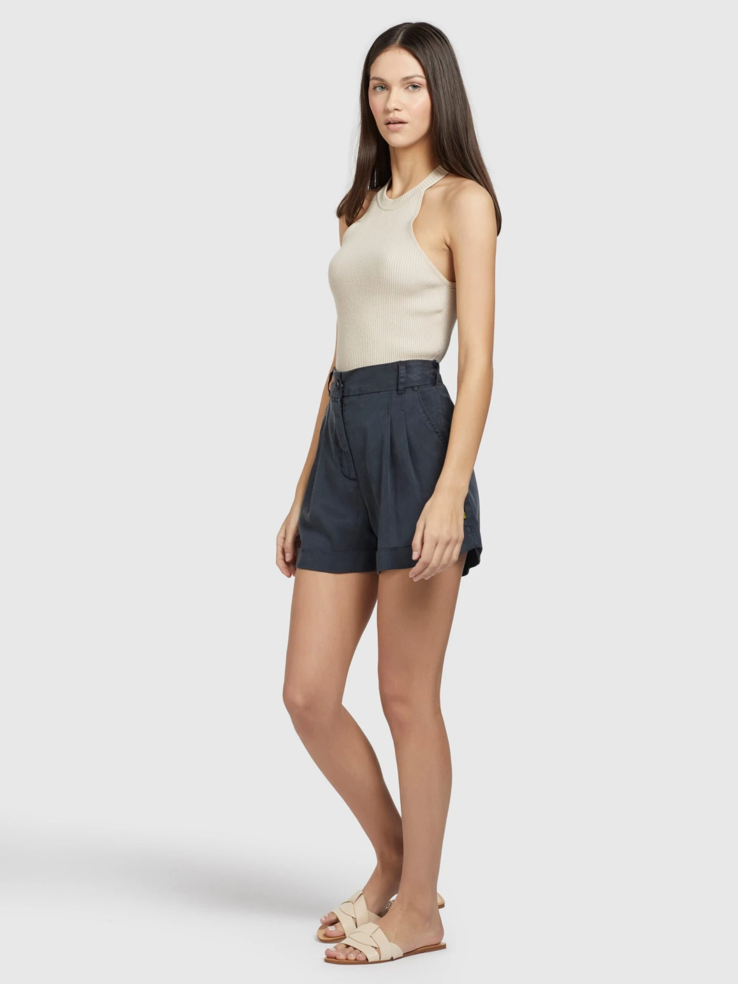 Khujo Shorts Loosefit Bandplooibroek Elida Dames Donkerblauw 3 Khujo Shorts Loosefit Bandplooibroek Elida Dames Donkerblauw - Afbeelding 3